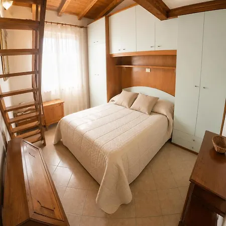 Villaggio Ginestre - Agenzia Cocal 卡奥莱