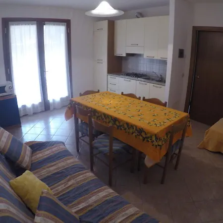 Villaggio Ginestre - Agenzia Cocal דירה קאורלה